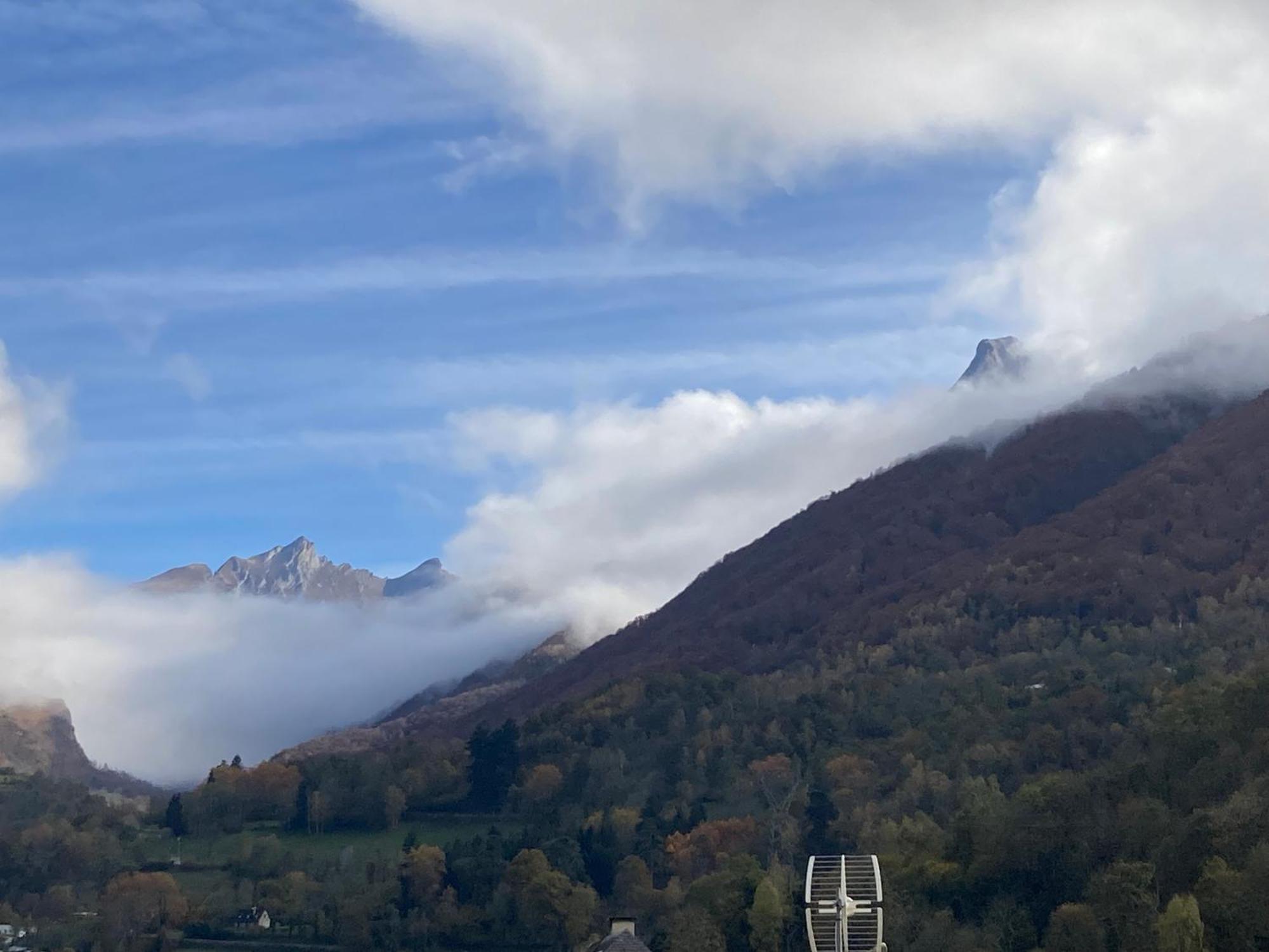 Gite Le Pic Du Ger Laruns Esterno foto