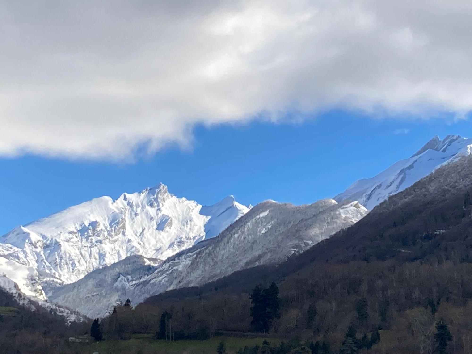 Gite Le Pic Du Ger Laruns Esterno foto